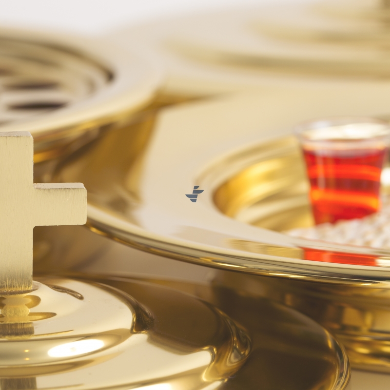 Communion Ware Deluxe Set
